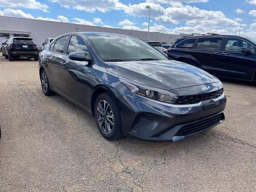 Gravity Gray 2023 Kia Forte LXS
