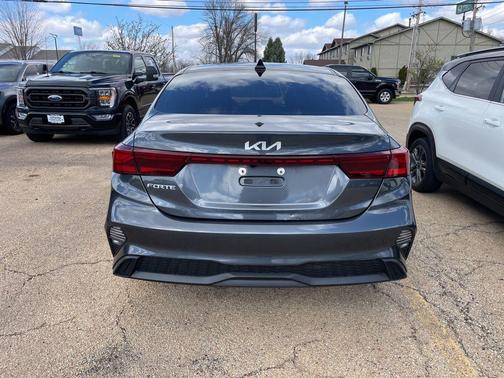 Gravity Gray 2023 Kia Forte LXS