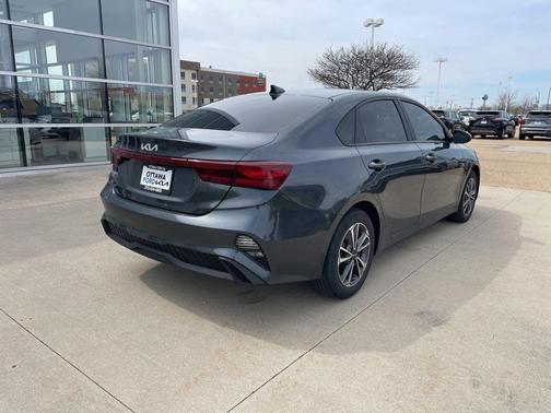 Gravity Gray 2023 Kia Forte LXS
