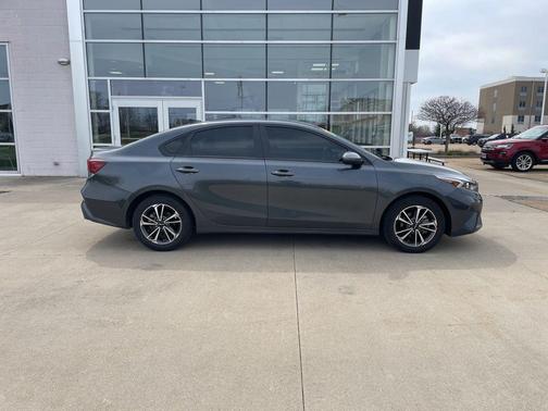 Gravity Gray 2023 Kia Forte LXS