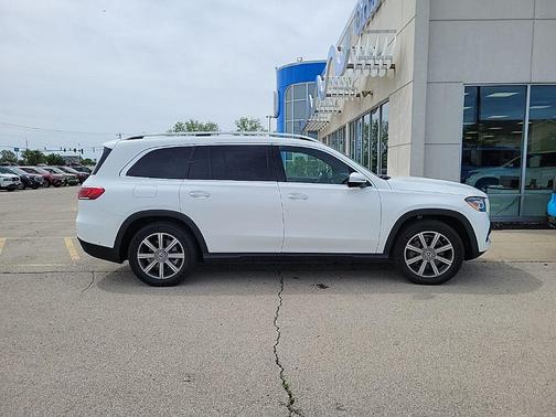 2023 Mercedes-Benz GLS 450 4MATIC
