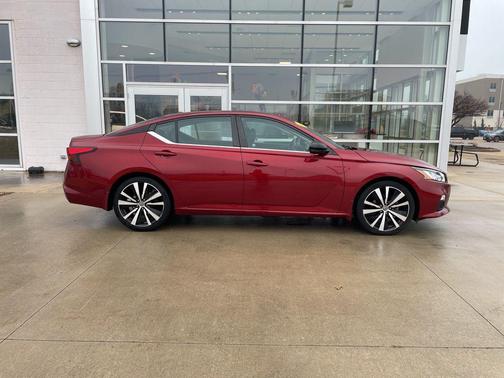 2019 Nissan Altima 2.5 SR