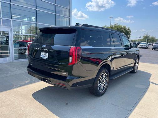 Black Metallic 2025 Ford Expedition Max Active 4x4