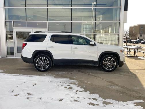 2023 GMC Acadia AWD SLT