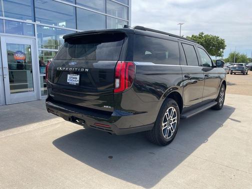 Black Metallic 2025 Ford Expedition Max Active 4x4