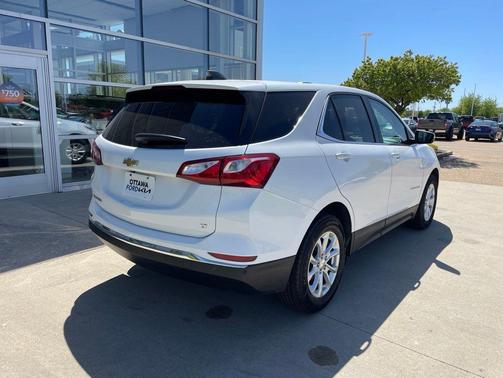 Summit White 2018 Chevrolet Equinox LT
