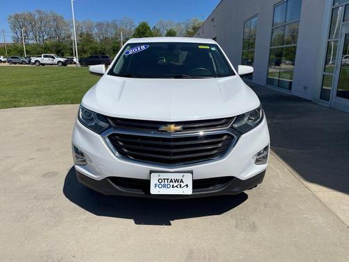 Summit White 2018 Chevrolet Equinox LT