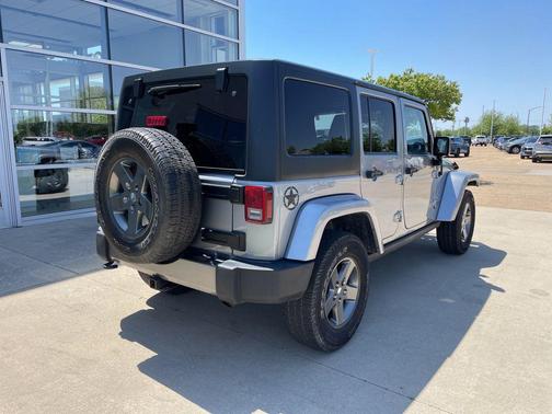 Billet Silver Metallic Clearcoat 2015 Jeep Wrangler Unlimited Freedom Edition