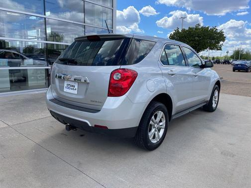 Silver Ice Metallic 2015 Chevrolet Equinox LS