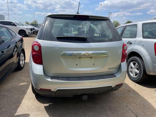 Silver Ice Metallic 2015 Chevrolet Equinox LS