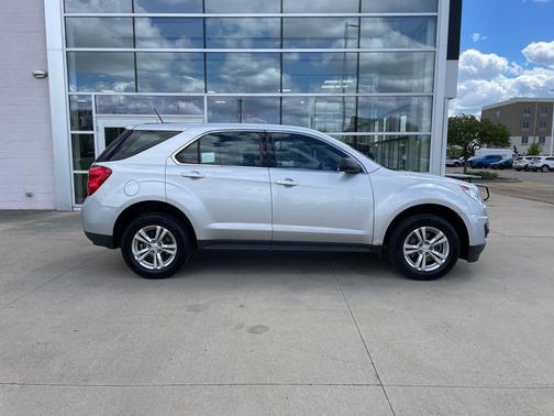 Silver Ice Metallic 2015 Chevrolet Equinox LS