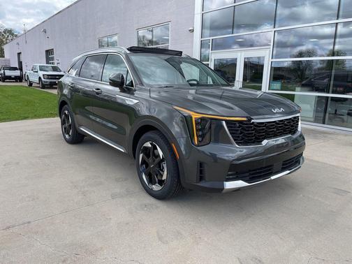 Interstellar Gray 2026 Kia Sorento Hybrid EX