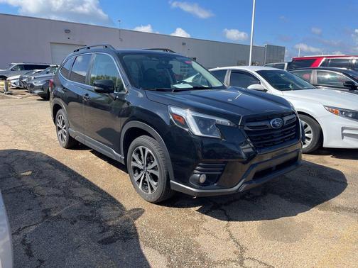 Crystal Black Silica 2023 Subaru Forester Limited