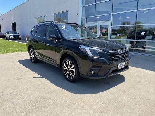 Crystal Black Silica 2023 Subaru Forester Limited