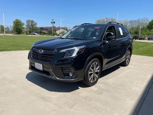 Crystal Black Silica 2023 Subaru Forester Limited
