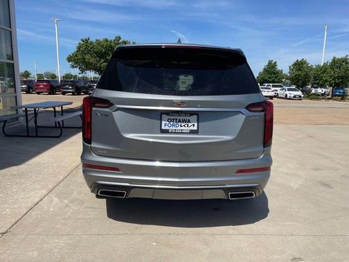 Argent Silver Metallic 2023 Cadillac XT6 Premium Luxury AWD