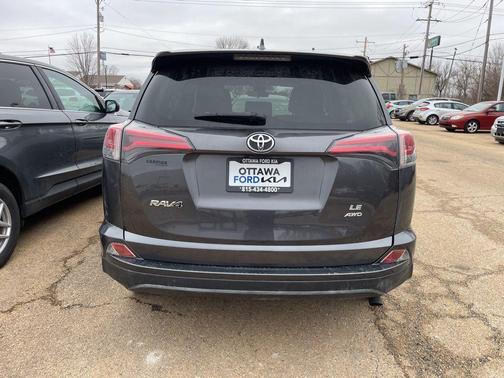 2018 Toyota RAV4 LE
