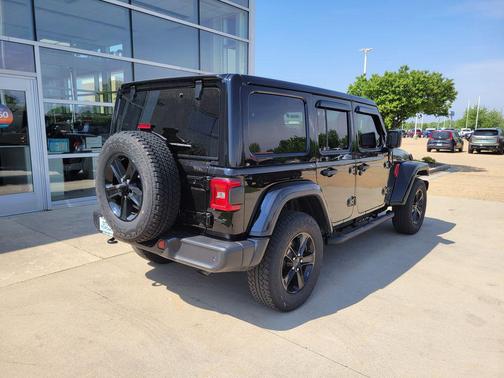 Black Clearcoat 2021 Jeep Wrangler Unlimited Sahara
