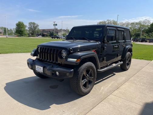 Black Clearcoat 2021 Jeep Wrangler Unlimited Sahara