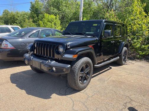 Black Clearcoat 2021 Jeep Wrangler Unlimited Sahara