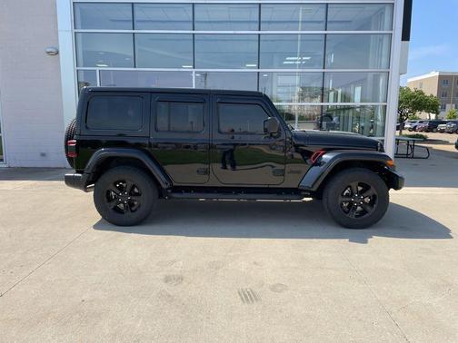 Black Clearcoat 2021 Jeep Wrangler Unlimited Sahara