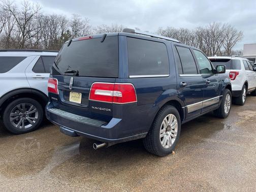 2013 Lincoln Navigator Base