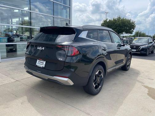 Fusion Black 2027 Kia Sportage Hybrid EX