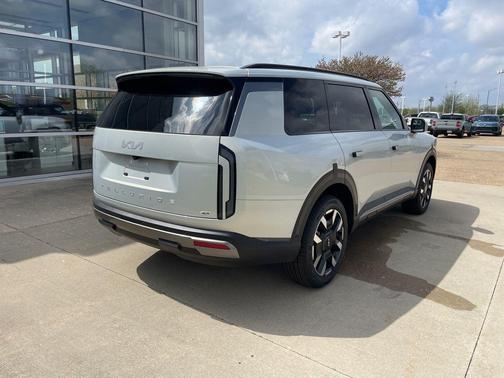 Ivory Silver 2027 Kia Telluride S