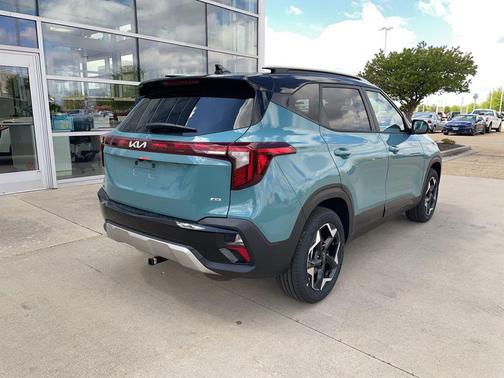 Pluton Blue/Black Roof 2026 Kia Seltos S