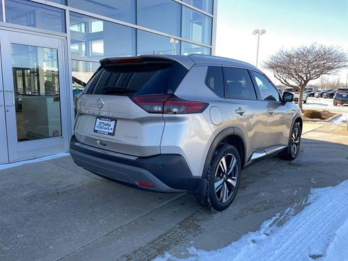 2021 Nissan Rogue SL