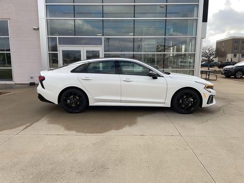 2026 Kia K5 GT-Line AWD