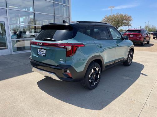 Pluton Blue/Black Roof 2026 Kia Seltos S