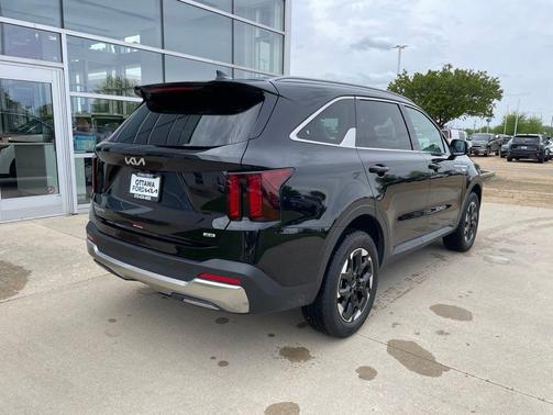 Ebony Black 2025 Kia Sorento S