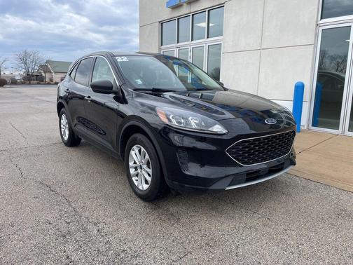 Agate Black Metallic 2022 Ford Escape SE
