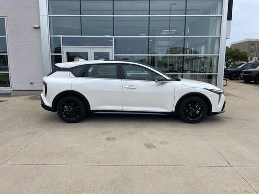 Snow White Pearl 2026 Kia K4 GT-Line Turbo