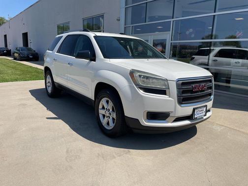 Summit White 2013 GMC Acadia SLE-2