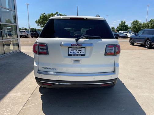 Summit White 2013 GMC Acadia SLE-2