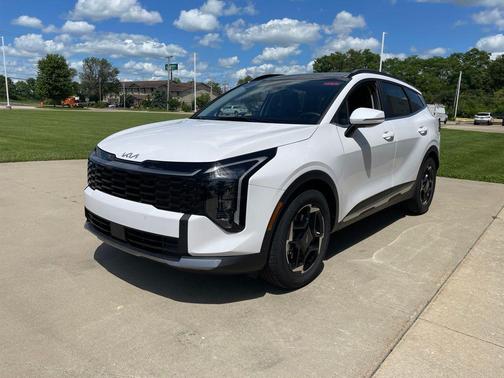 Glacial White Pearl 2026 Kia Sportage EX