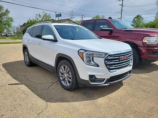 Summit White 2023 GMC Terrain SLT