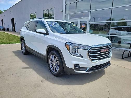 Summit White 2023 GMC Terrain SLT