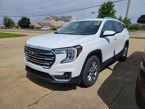 Summit White 2023 GMC Terrain SLT