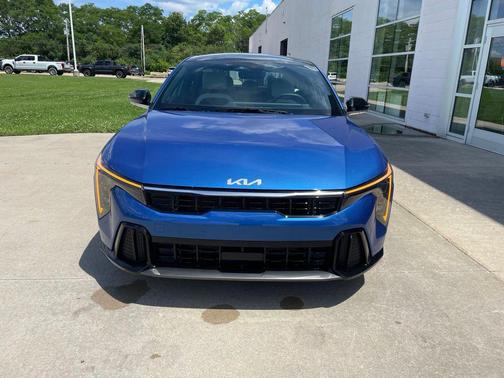 Wave Blue 2026 Kia K4 GT-Line