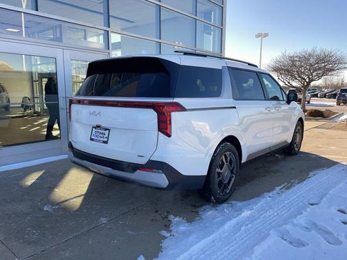 2026 Kia Carnival Hybrid EX