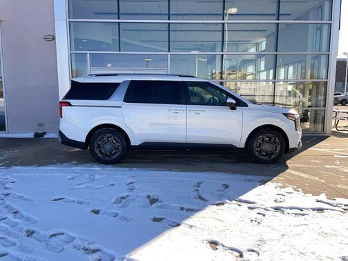 2026 Kia Carnival Hybrid EX