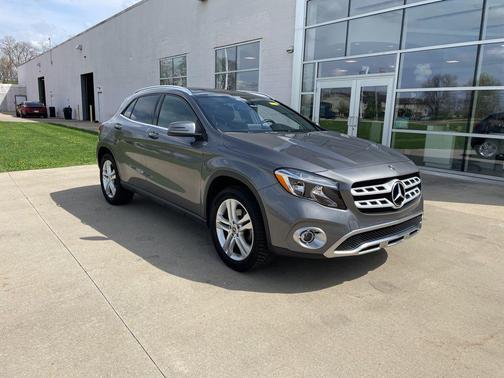 Gray 2019 Mercedes-Benz GLA 250 4MATIC