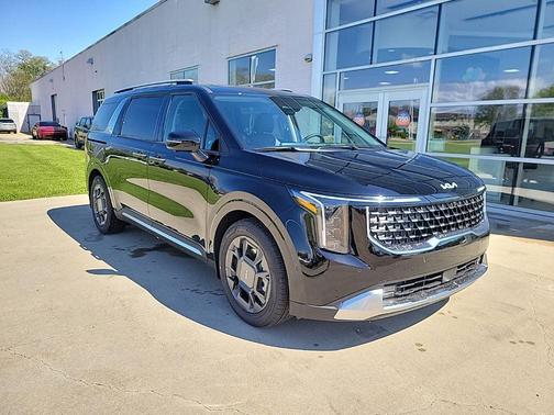 Aurora Black Pearl 2026 Kia Carnival SX
