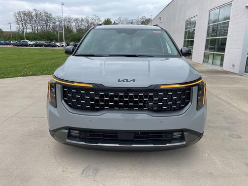 Ceramic Silver 2026 Kia Carnival Hybrid SX