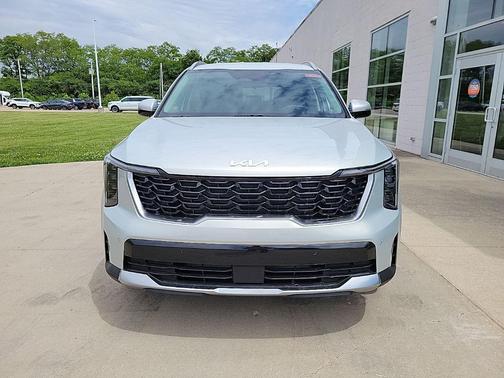 Ivory Silver 2026 Kia Sorento S