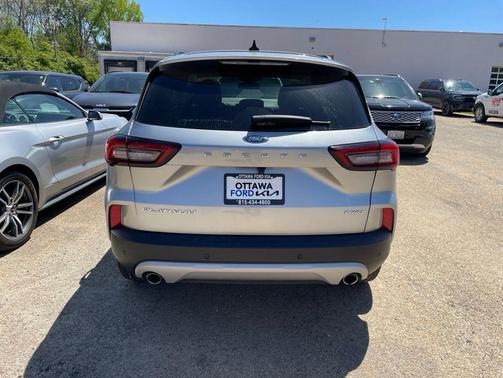 Iconic Silver Metallic 2023 Ford Escape Platinum