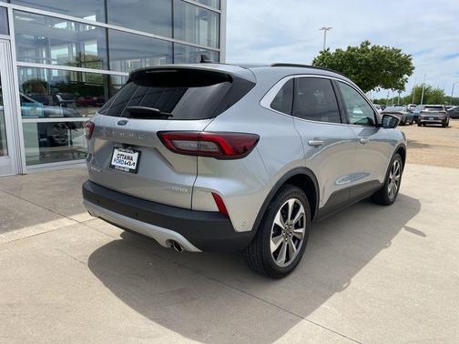 Iconic Silver Metallic 2023 Ford Escape Platinum